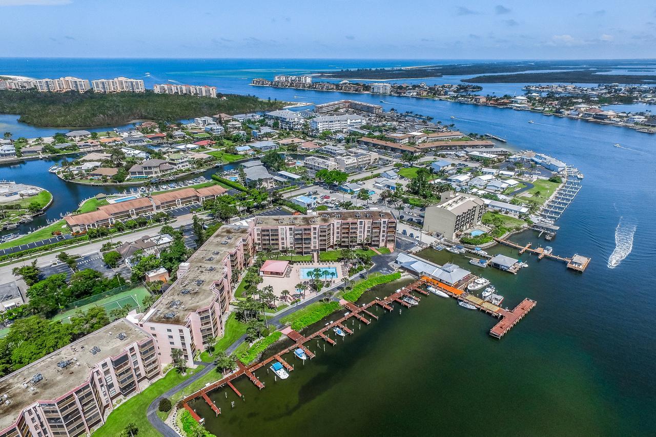 Riverside Club Marco Island Exterior photo