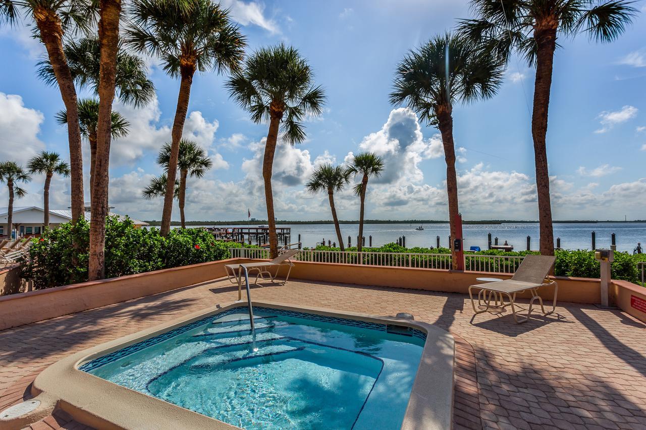 Riverside Club Marco Island Exterior photo