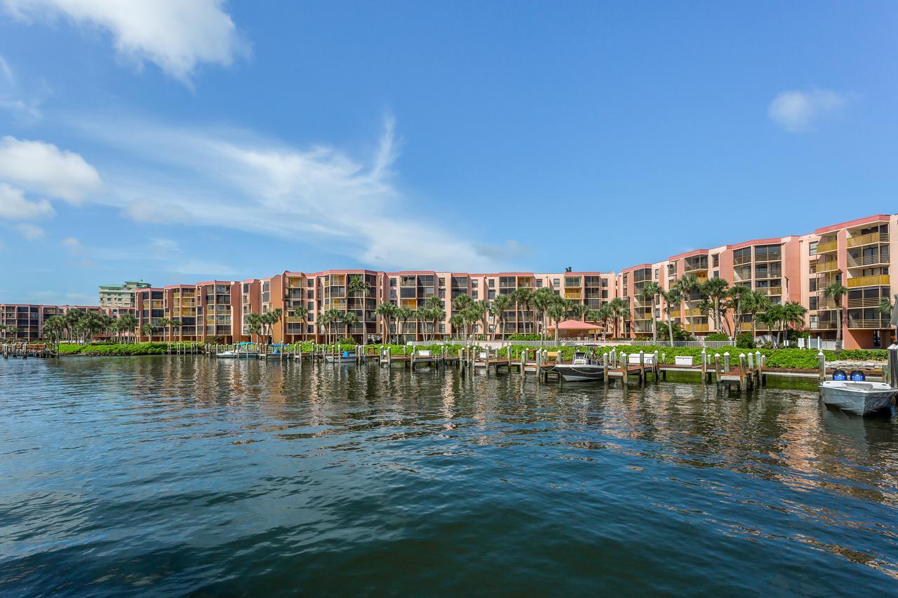 Riverside Club Marco Island Exterior photo