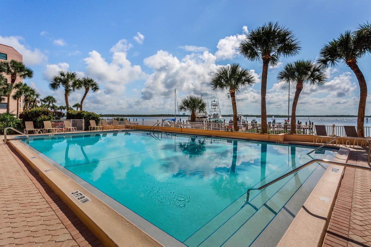 Riverside Club Marco Island Exterior photo